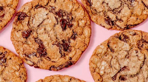 Goldbelly Food - cookies on pink background