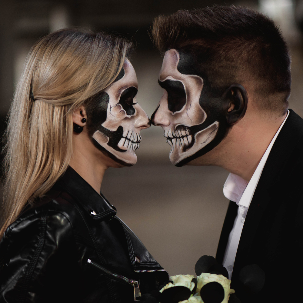 7 Terrifyingly Good Sex Positions to Celebrate the Spooky Season